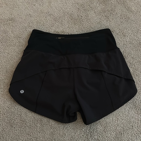 BLACK TALL LULULEMON ATHLETIC SHORTS!! - Picture 2 of 3